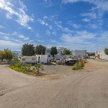 Haraki Mare Studios Beach Front מראה חיצוני תמונה